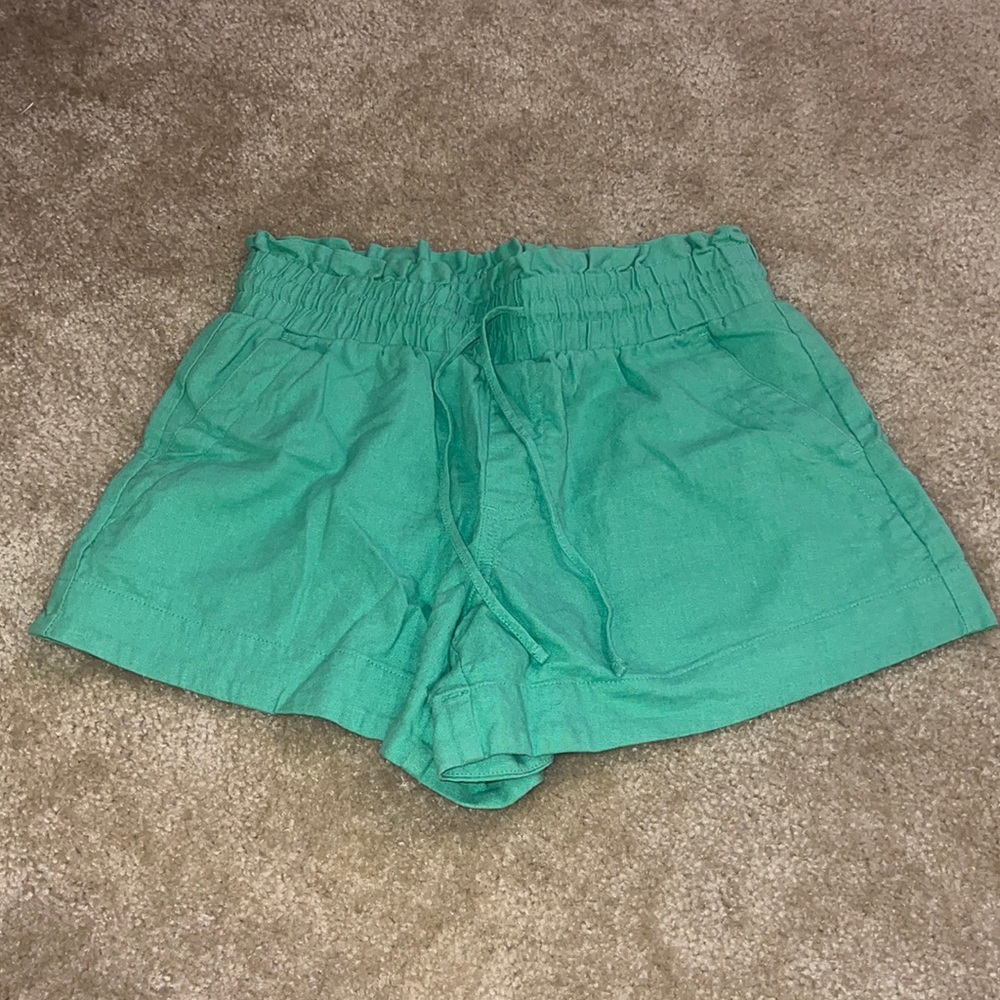 SHORTS SIZE S